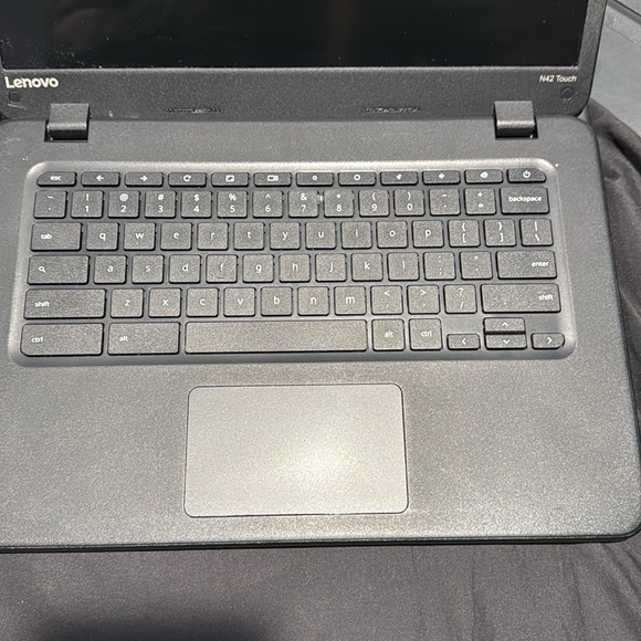 14 inch N42 Chromebook  laptop computer Refurbished like new! - Picture 9 of 10